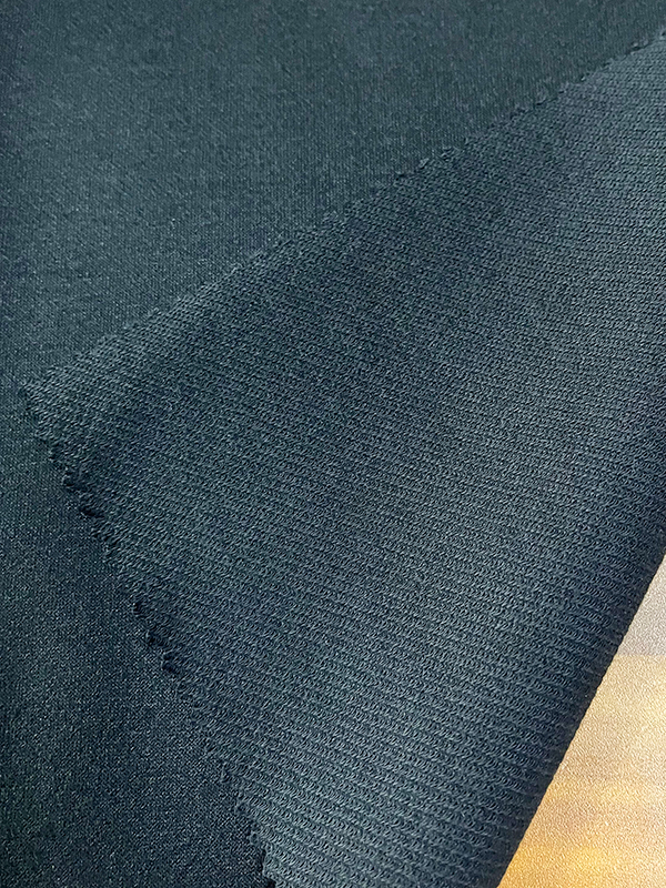 ダブルニット AH-21888 52.5%T+34%C+13.5%R ニット服は、拘束や締め付けがなく、体にぴったりとフィットして快適に着用でき、人体の曲線を完全に反映できます。 ダブルニット AH-21888 52.5%T+34%C+13.5%R ニット服は、拘束や締め付けがなく、体にぴったりとフィットして快適に着用でき、人体の曲線を完全に反映できます。